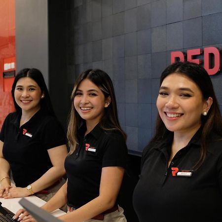 Red Planet Bgc The Fort Taguig Exterior photo